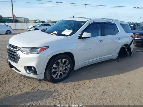 1GNEVJKW5JJ192937 2018 CHEVROLET TRAVERSE - Image 2
