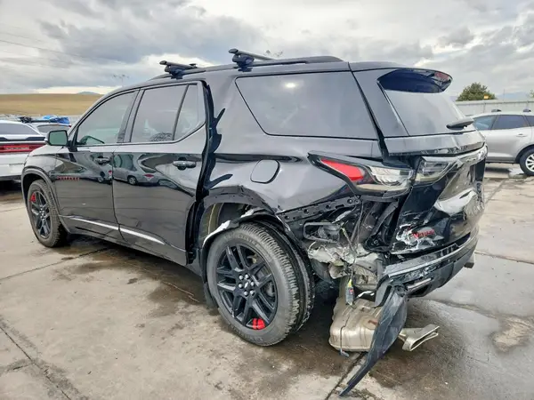 1GNEVJKW5JJ224768 2018 CHEVROLET TRAVERSE - Image 2