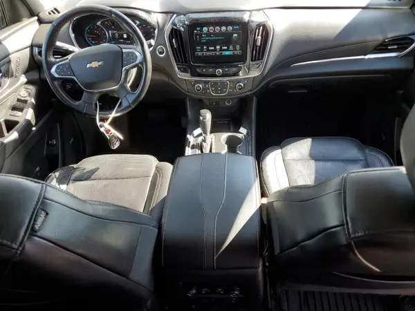1GNEVJKW5JJ262890 2018 CHEVROLET TRAVERSE - Image 8