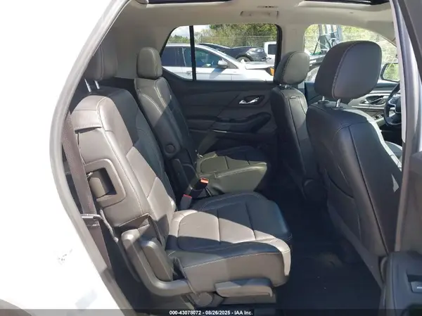 1GNEVJKW5KJ285586 2019 CHEVROLET TRAVERSE - Image 8