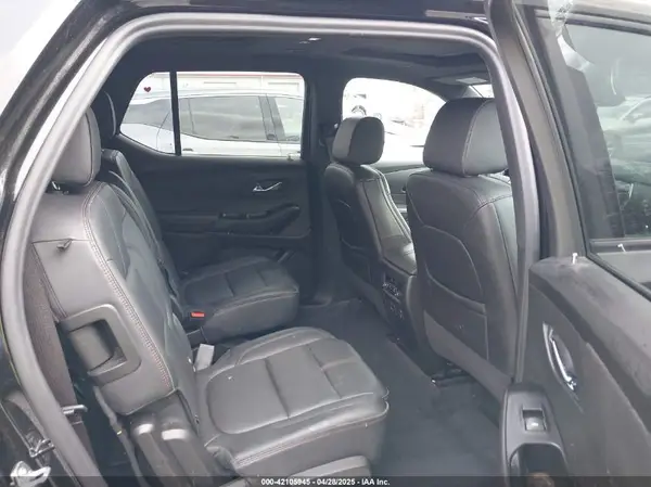 1GNEVJKW5PJ250182 2023 CHEVROLET TRAVERSE - Image 8