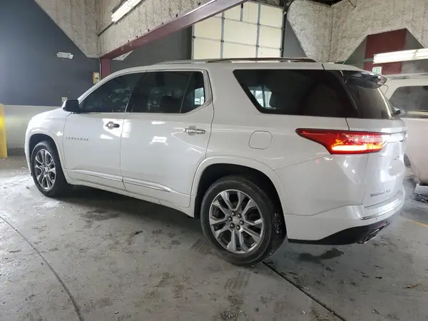1GNEVJKW6JJ101450 2018 CHEVROLET TRAVERSE - Image 2
