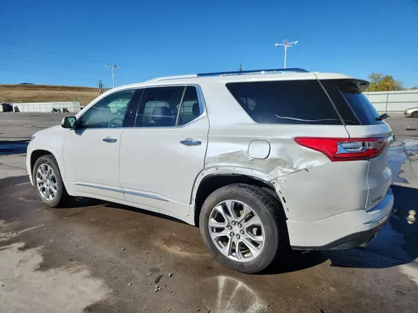 1GNEVJKW6JJ114425 2018 CHEVROLET TRAVERSE - Image 2