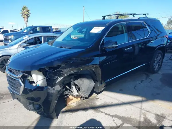 1GNEVJKW6JJ150597 2018 CHEVROLET TRAVERSE - Image 2