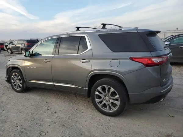 1GNEVJKW6JJ168274 2018 CHEVROLET TRAVERSE - Image 2
