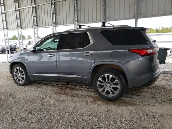 1GNEVJKW6JJ186032 2018 CHEVROLET TRAVERSE - Image 2