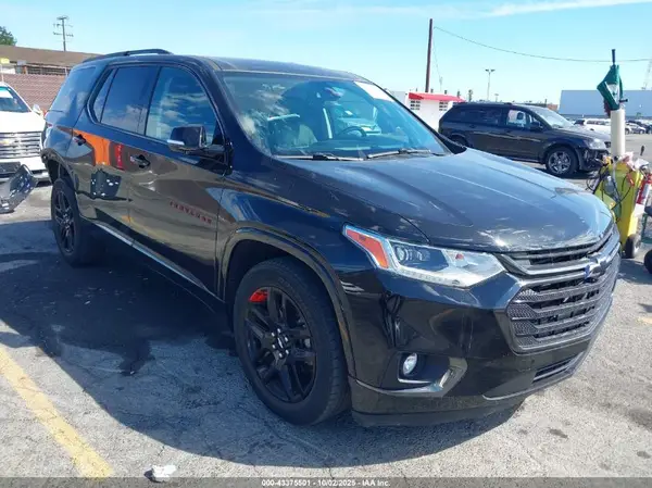 1GNEVJKW6JJ186273 2018 CHEVROLET TRAVERSE - Image 1