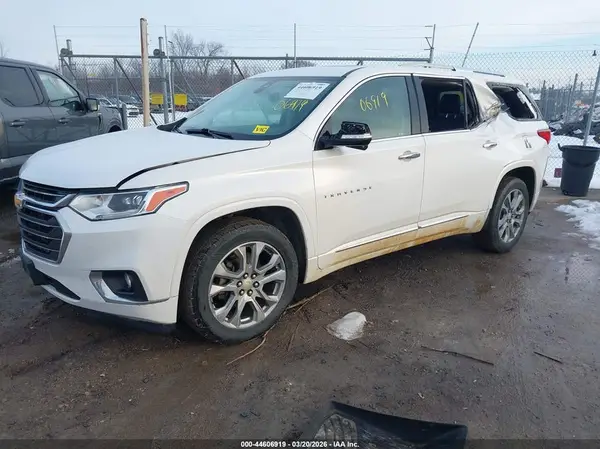 1GNEVJKW6JJ241787 2018 CHEVROLET TRAVERSE - Image 2