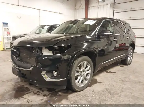 1GNEVJKW7JJ100422 2018 CHEVROLET TRAVERSE - Image 2