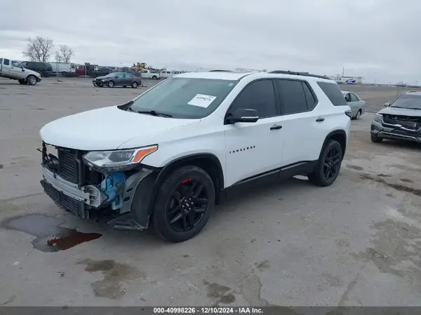 1GNEVJKW7JJ115924 2018 CHEVROLET TRAVERSE - Image 2