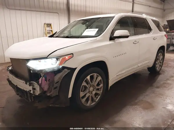 1GNEVJKW7JJ127636 2018 CHEVROLET TRAVERSE - Image 2