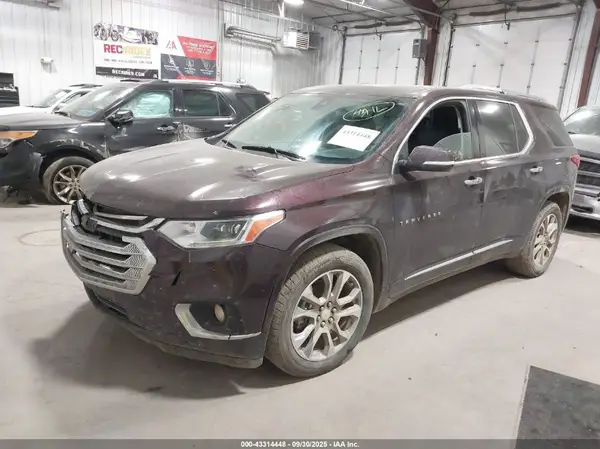 1GNEVJKW7JJ156103 2018 CHEVROLET TRAVERSE - Image 2