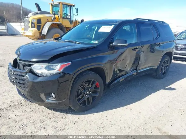 1GNEVJKW7JJ162211 2018 CHEVROLET TRAVERSE - Image 2
