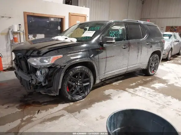 1GNEVJKW7JJ177761 2018 CHEVROLET TRAVERSE - Image 2