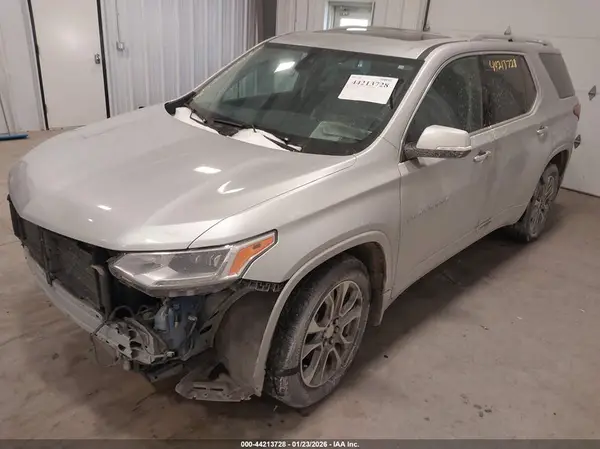 1GNEVJKW7JJ208040 2018 CHEVROLET TRAVERSE - Image 2