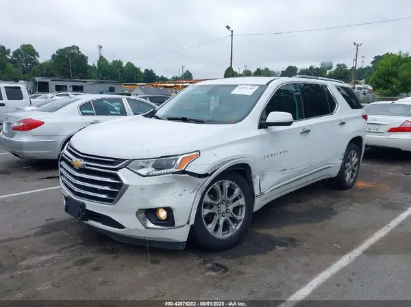 1GNEVJKW7JJ218518 2018 CHEVROLET TRAVERSE - Image 2