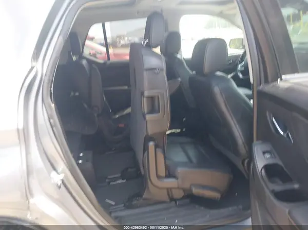 1GNEVJKW7JJ235951 2018 CHEVROLET TRAVERSE - Image 8
