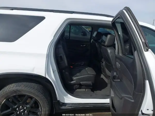 1GNEVJKW7JJ252524 2018 CHEVROLET TRAVERSE - Image 8