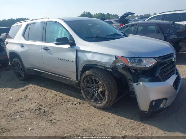 1GNEVJKW7JJ284650 2018 CHEVROLET TRAVERSE - Image 1