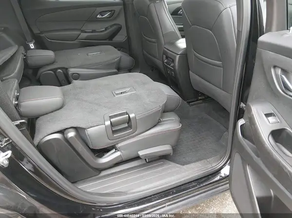 1GNEVJKW7PJ181835 2023 CHEVROLET TRAVERSE - Image 8