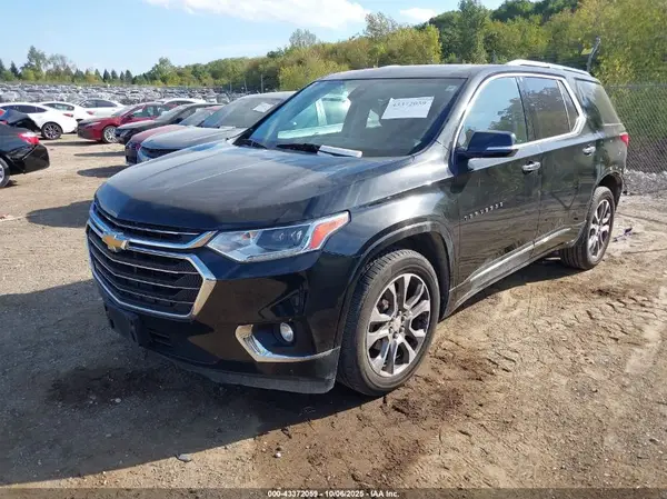1GNEVJKW8JJ101630 2018 CHEVROLET TRAVERSE - Image 2
