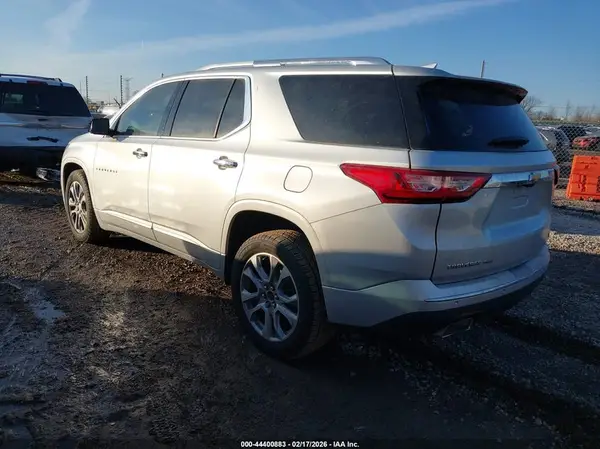 1GNEVJKW8JJ119612 2018 CHEVROLET TRAVERSE - Image 2