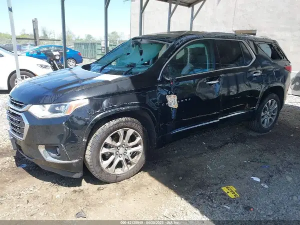 1GNEVJKW8JJ132442 2018 CHEVROLET TRAVERSE - Image 2