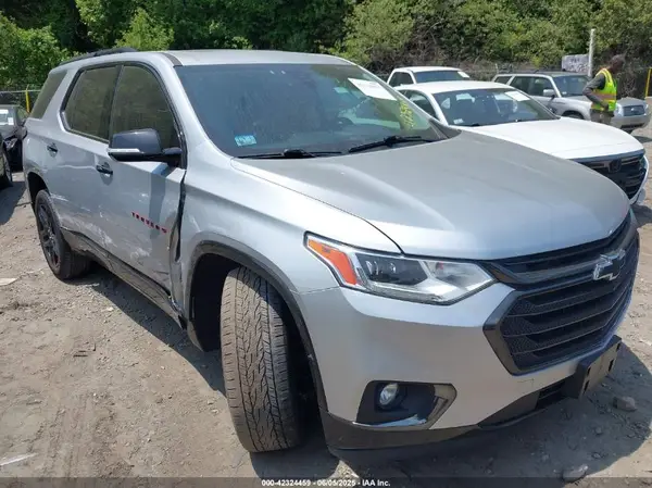 1GNEVJKW8JJ155087 2018 CHEVROLET TRAVERSE - Image 1