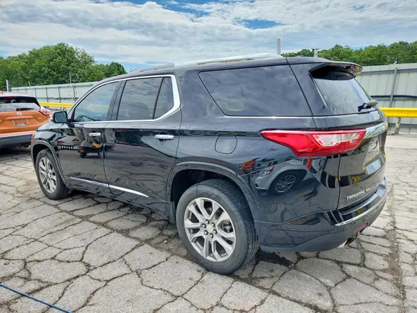 1GNEVJKW8JJ169247 2018 CHEVROLET TRAVERSE - Image 2