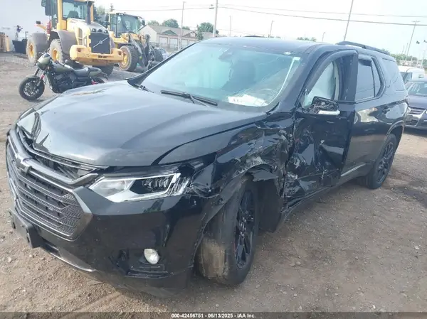 1GNEVJKW8JJ249020 2018 CHEVROLET TRAVERSE - Image 2