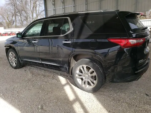 1GNEVJKW8KJ117800 2019 CHEVROLET TRAVERSE - Image 2