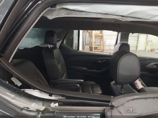 1GNEVJKW8LJ113859 2020 CHEVROLET TRAVERSE - Image 8