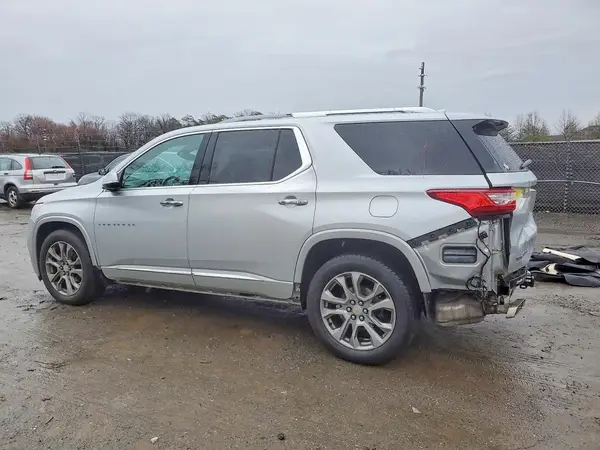 1GNEVJKW9JJ100888 2018 CHEVROLET TRAVERSE - Image 2