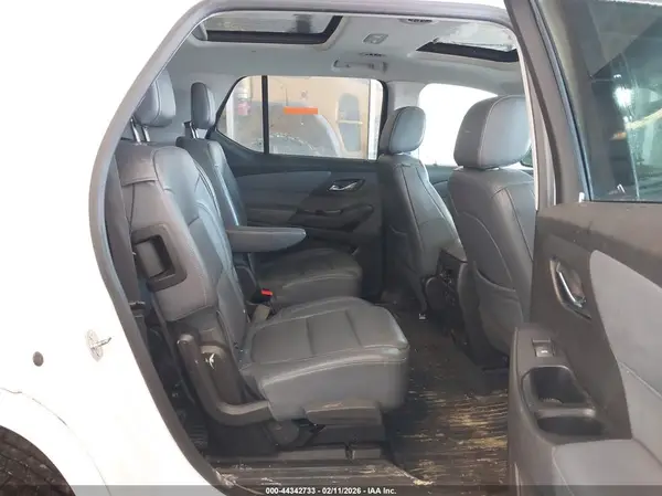 1GNEVJKW9JJ151629 2018 CHEVROLET TRAVERSE - Image 8