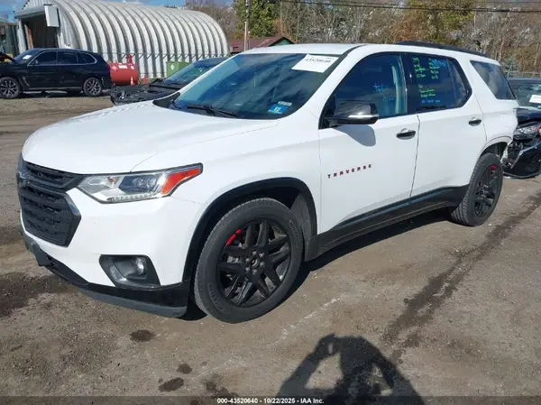 1GNEVJKW9JJ247860 2018 CHEVROLET TRAVERSE - Image 2