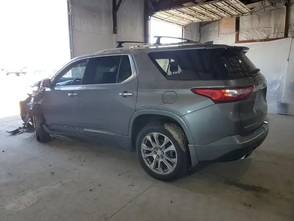 1GNEVJKW9JJ261483 2018 CHEVROLET TRAVERSE - Image 2