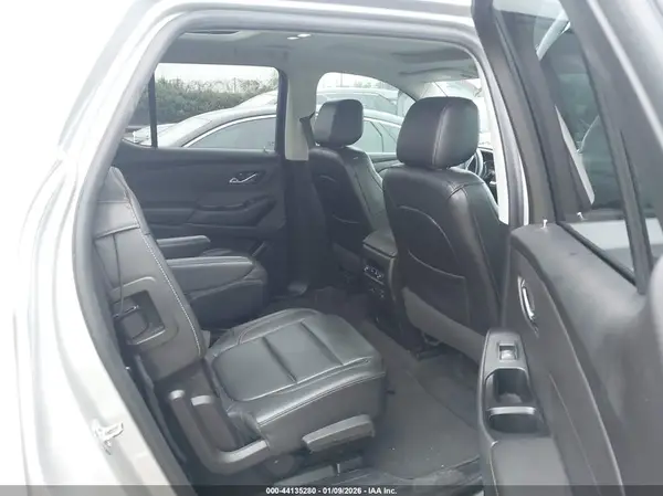 1GNEVJKW9KJ145458 2019 CHEVROLET TRAVERSE - Image 8