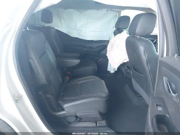 1GNEVJKW9KJ238366 2019 CHEVROLET TRAVERSE - Image 8