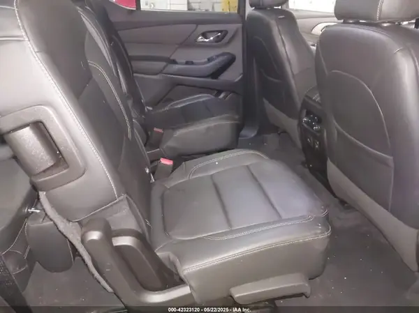 1GNEVJKW9KJ276437 2019 CHEVROLET TRAVERSE - Image 8