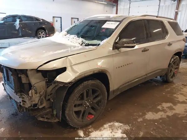 1GNEVJKWXJJ242294 2018 CHEVROLET TRAVERSE - Image 2