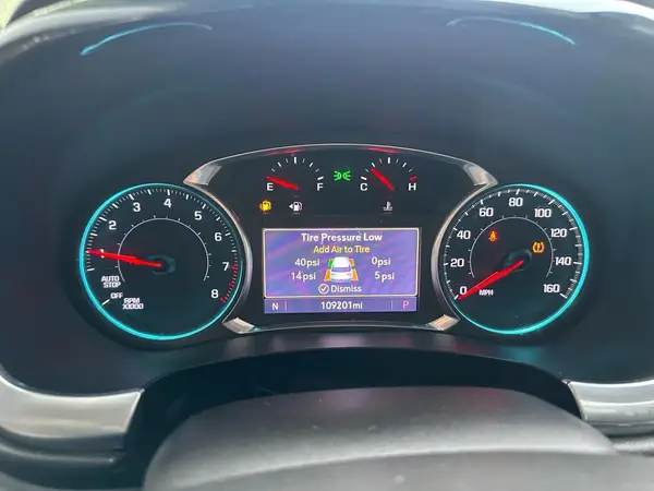 1GNEVJKWXMJ217478 2021 CHEVROLET TRAVERSE - Image 8