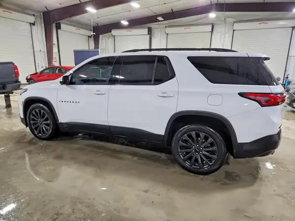 1GNEVJKWXPJ209742 2023 CHEVROLET TRAVERSE - Image 2
