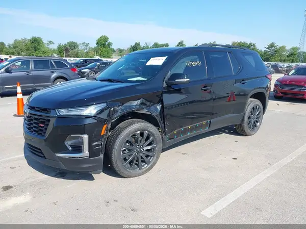 1GNEVJKWXPJ235886 2023 CHEVROLET TRAVERSE - Image 2