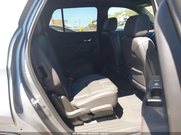 1GNEVJKWXPJ245883 2023 CHEVROLET TRAVERSE - Image 8