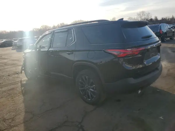 1GNEVJKWXPJ251022 2023 CHEVROLET TRAVERSE - Image 2