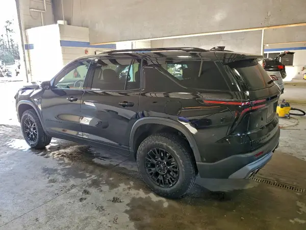 1GNEVJRS0SJ221572 2025 CHEVROLET TRAVERSE - Image 2