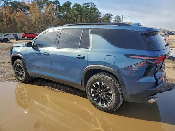 1GNEVJRS1SJ133405 2025 CHEVROLET TRAVERSE - Image 2