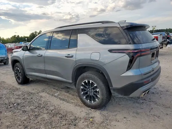 1GNEVJRS3SJ136869 2025 CHEVROLET TRAVERSE - Image 2