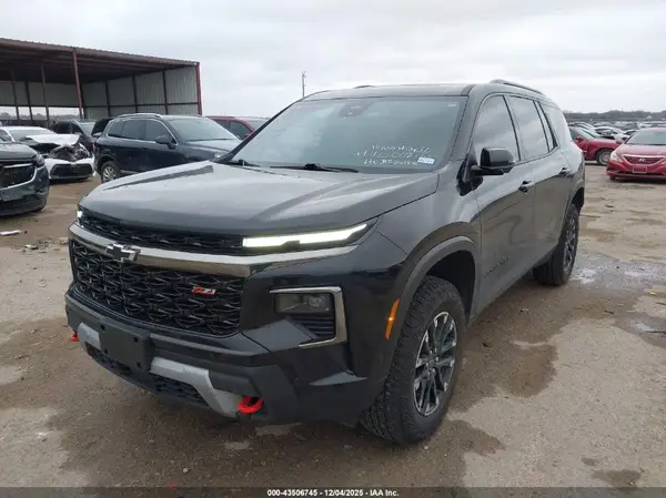 1GNEVJRS3SJ241086 2025 CHEVROLET TRAVERSE - Image 2