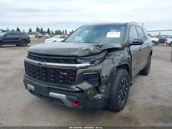 1GNEVJRS4SJ121118 2025 CHEVROLET TRAVERSE - Image 2